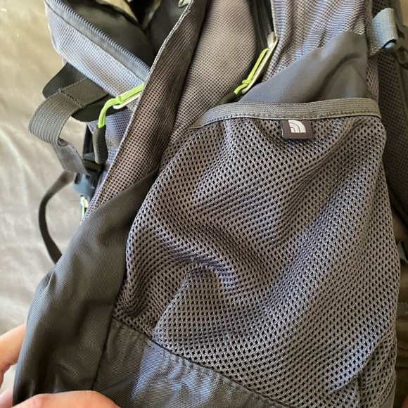 Gray & Green North Face Recon Backpack - Picture 4 of 8